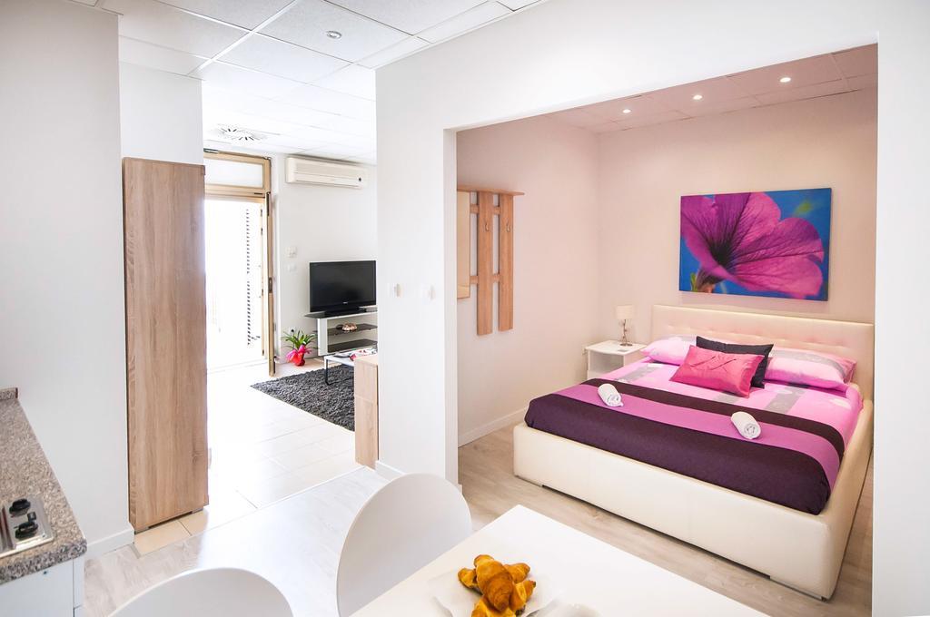 Pina And Lavender Apartment *